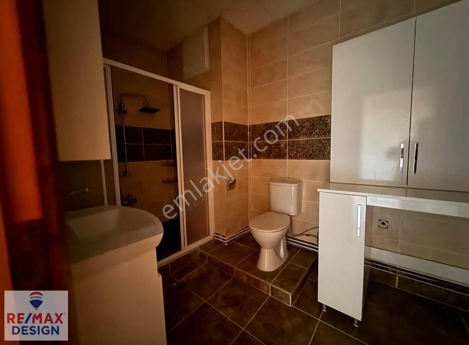 Erenler Dilmen Mah. Akyüz Evler 3+1 Satılık Daire Remax Desıgn - Görsel 5