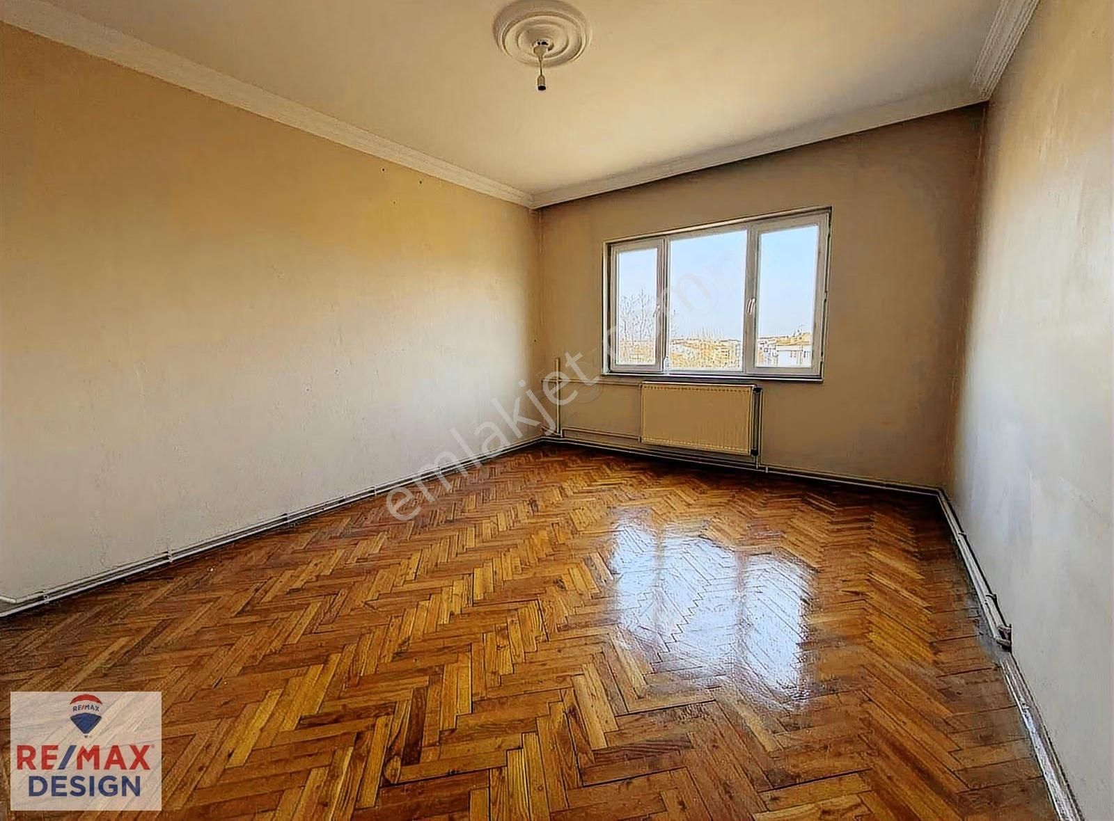 Erenler Dilmen Mah. Akyüz Evler 3+1 Satılık Daire Remax Desıgn - Görsel 12