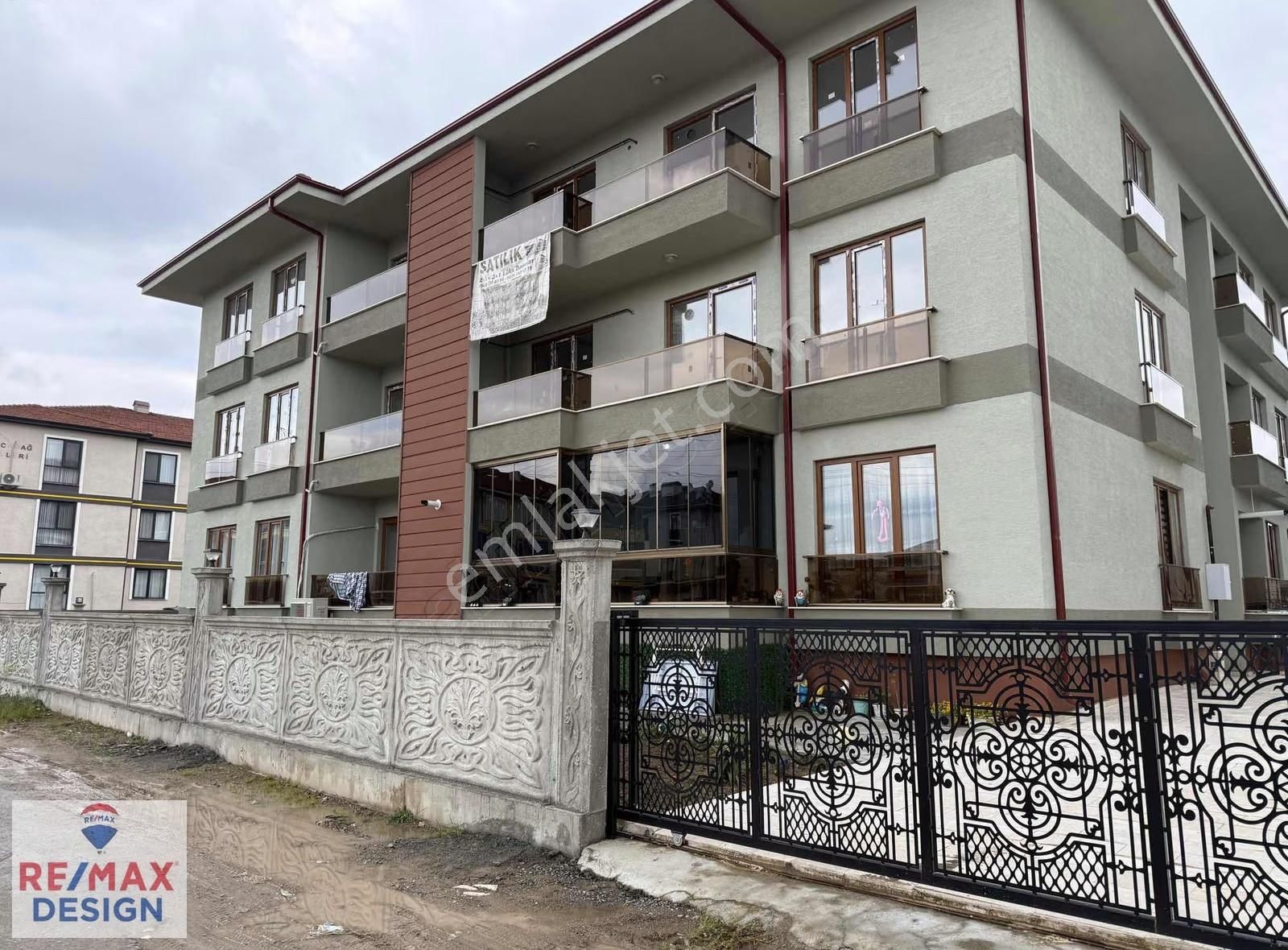 Erenler Yeşiltepe Mah. Yeni Daire 2+1 Satılık Remax Desıgn