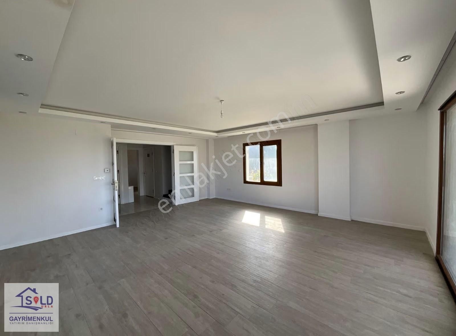 Urla Atatürk Mah Tam Müstakil 6+1 Satılık - Görsel 18