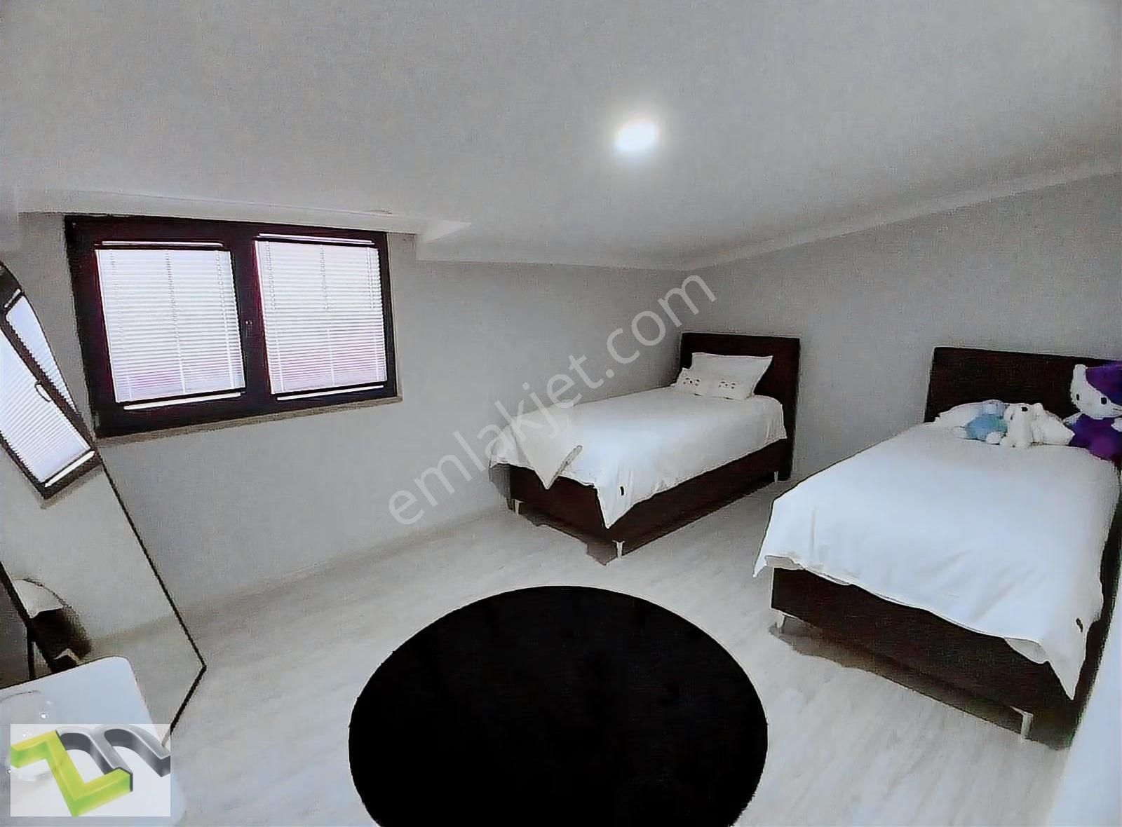 Metroya Yakın Satılık 4+2 Çatı Dublex 2 Bölünmüş - Görsel 15