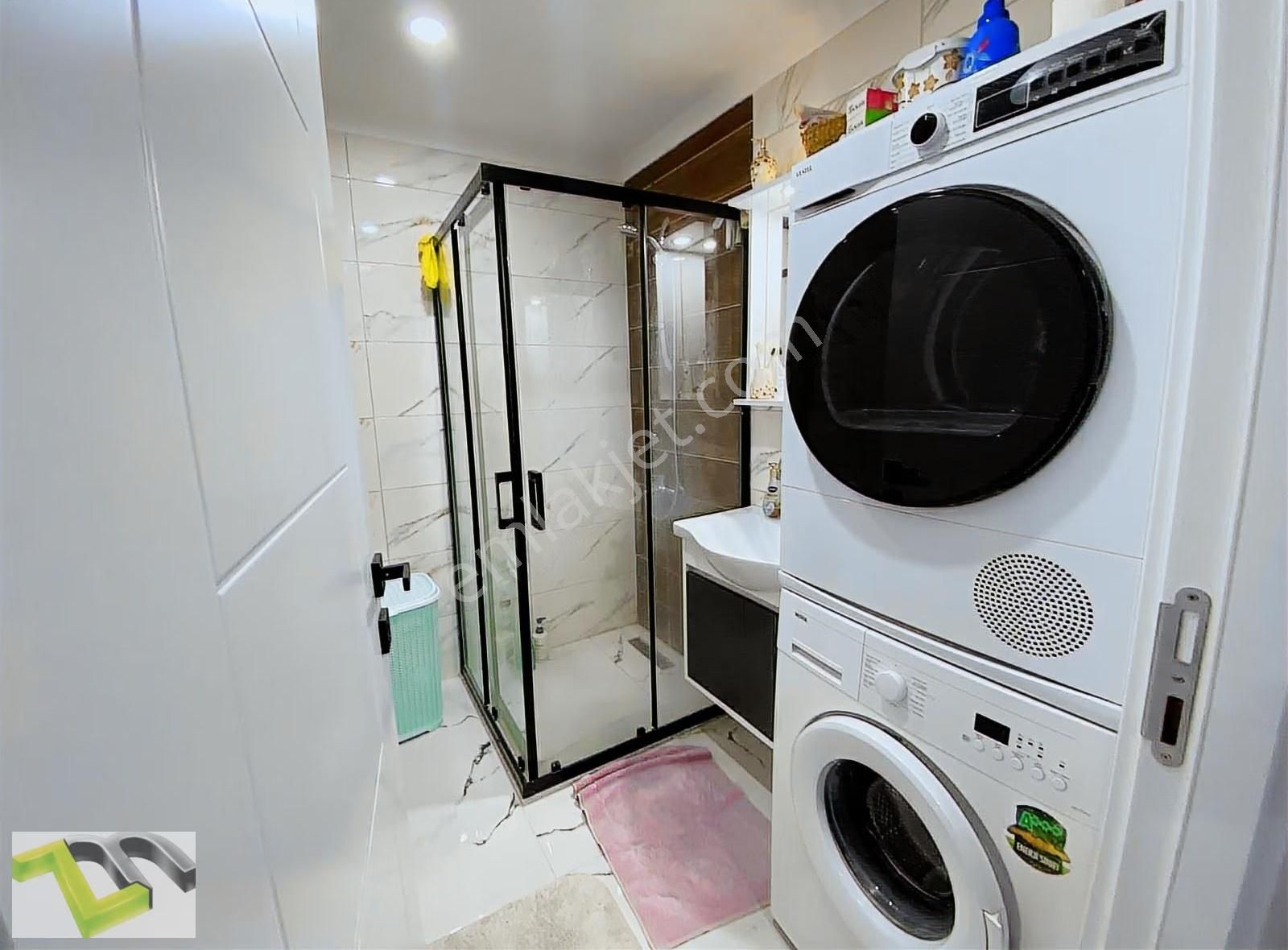 Metroya Yakın Satılık 4+2 Çatı Dublex 2 Bölünmüş - Görsel 12