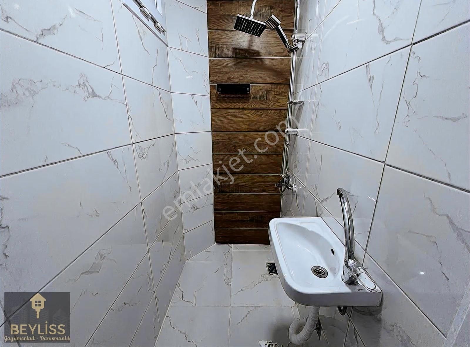 Mimaroba Nezih Konumda Eşyalı Eşyasız Kiralık Ebeveynli 2+1 - Görsel 3