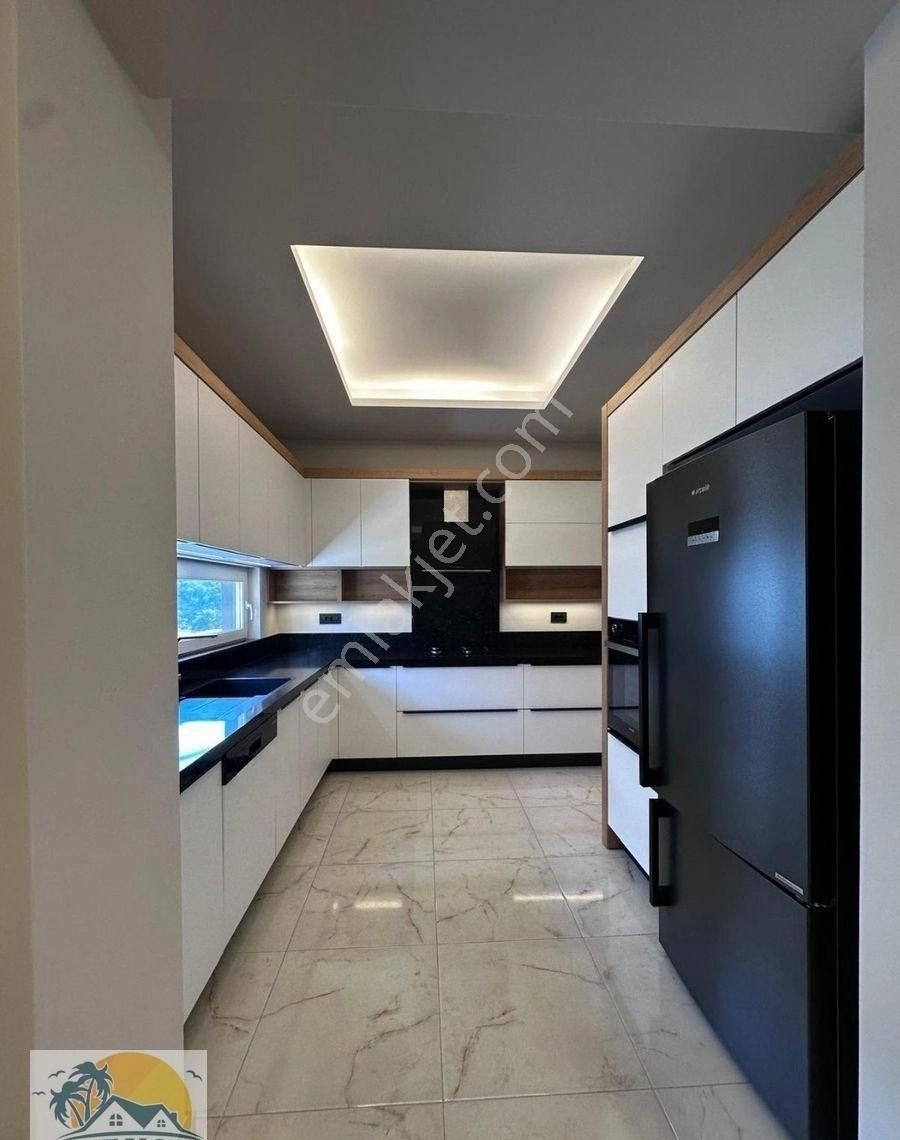 Kuşadası Egel Life Sitesi'nde 3+1full Eşyalı Daire - Görsel 16