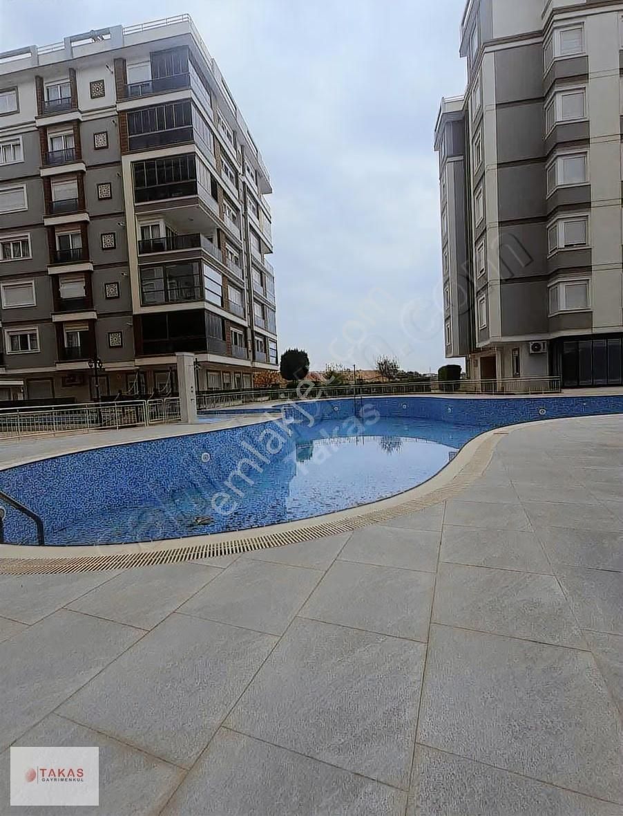 Loca Sitesinde Deniz Manzaralı 2+1 115m2 Satılık Daire - Görsel 2