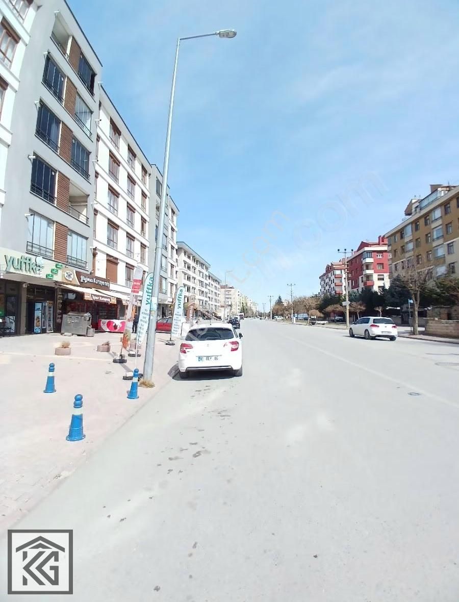 Kocalardan Ulubatlıhasan Mahallesi İl Jandarma Arakat Geniş 3+1 - Görsel 13