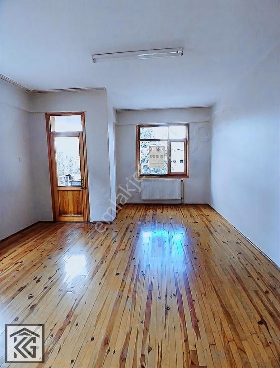 Ulubatlıhasan Mahallesi Anakara Caddesi Metro Market Arkası 3+1 - Görsel 12