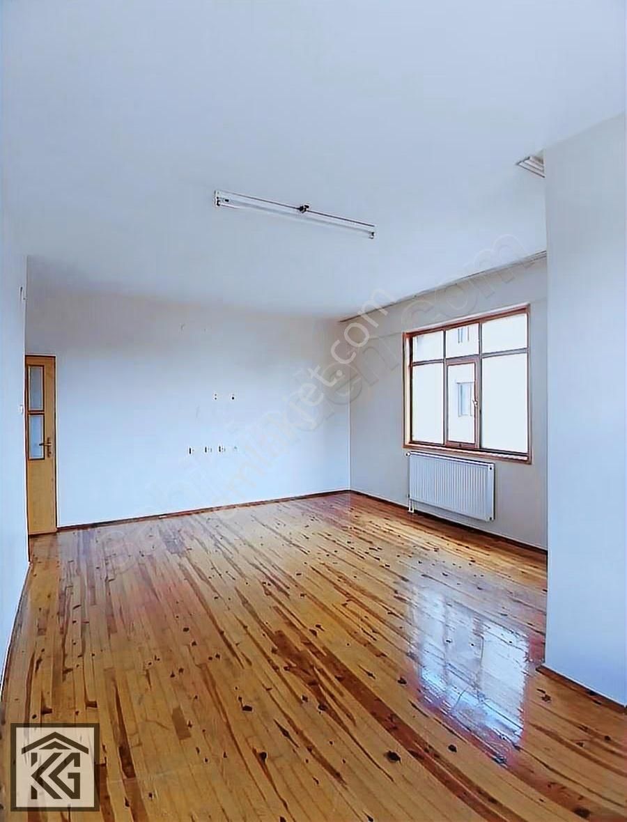 Ulubatlıhasan Mahallesi Anakara Caddesi Metro Market Arkası 3+1 - Görsel 27