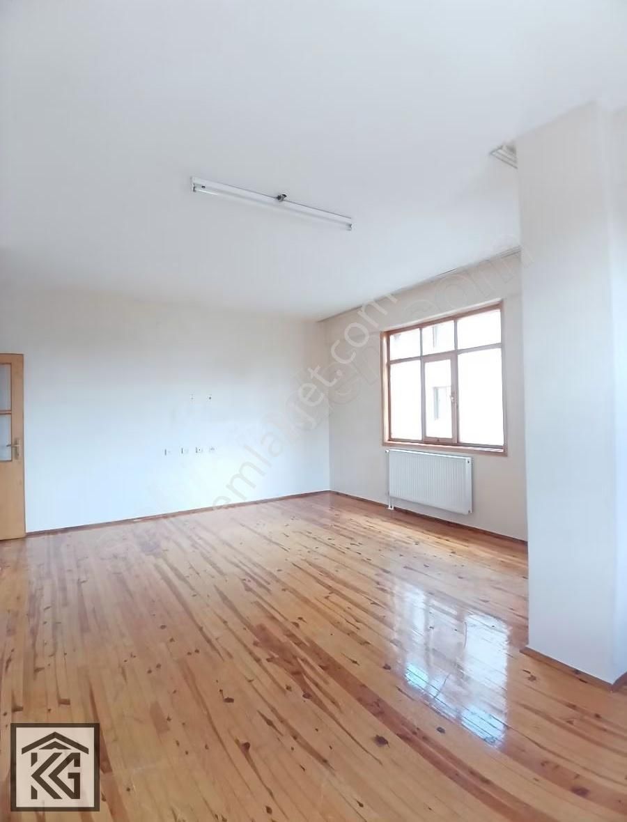 Ulubatlıhasan Mahallesi Anakara Caddesi Metro Market Arkası 3+1 - Görsel 33