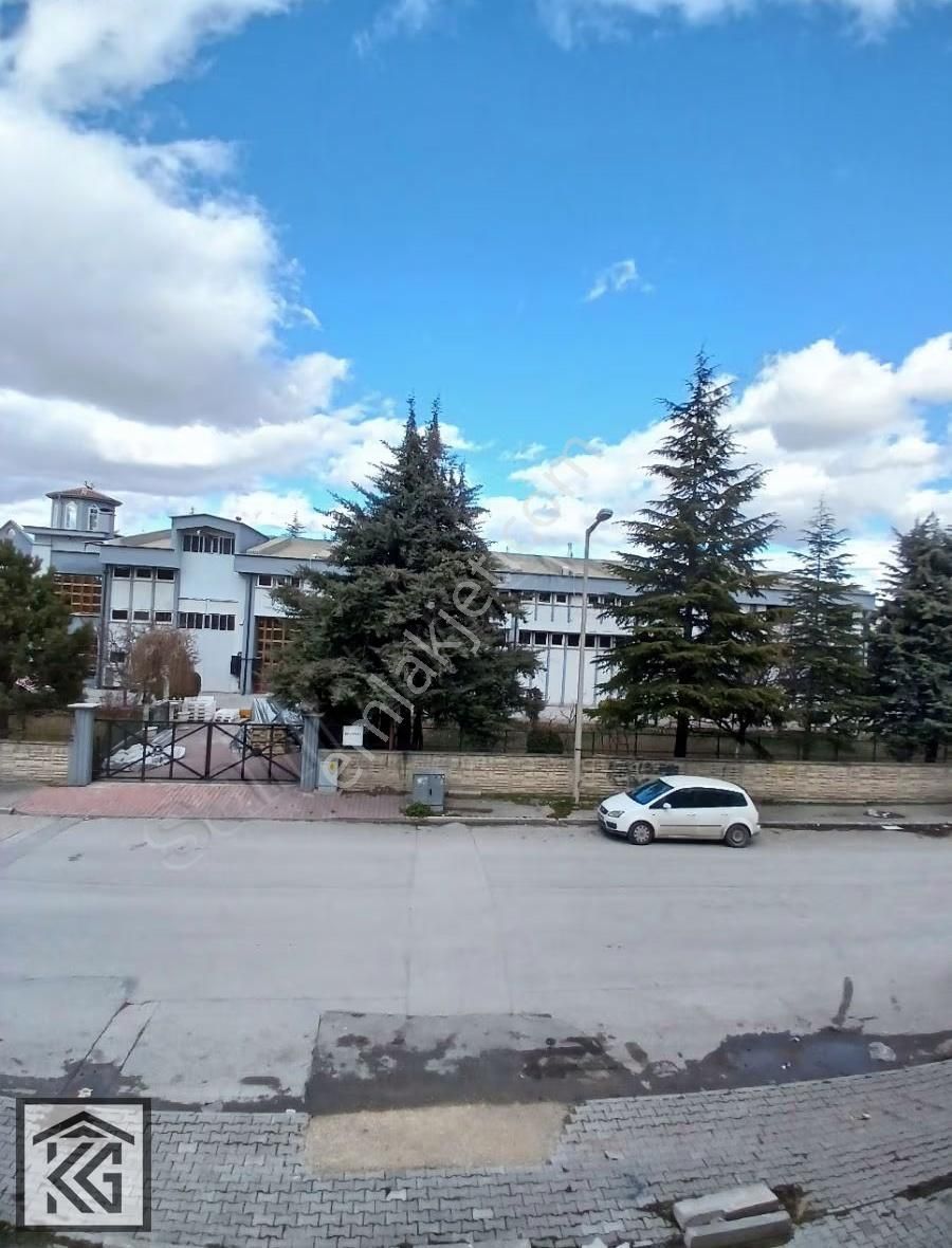 Ulubatlıhasan Mahallesi Anakara Caddesi Metro Market Arkası 3+1 - Görsel 21