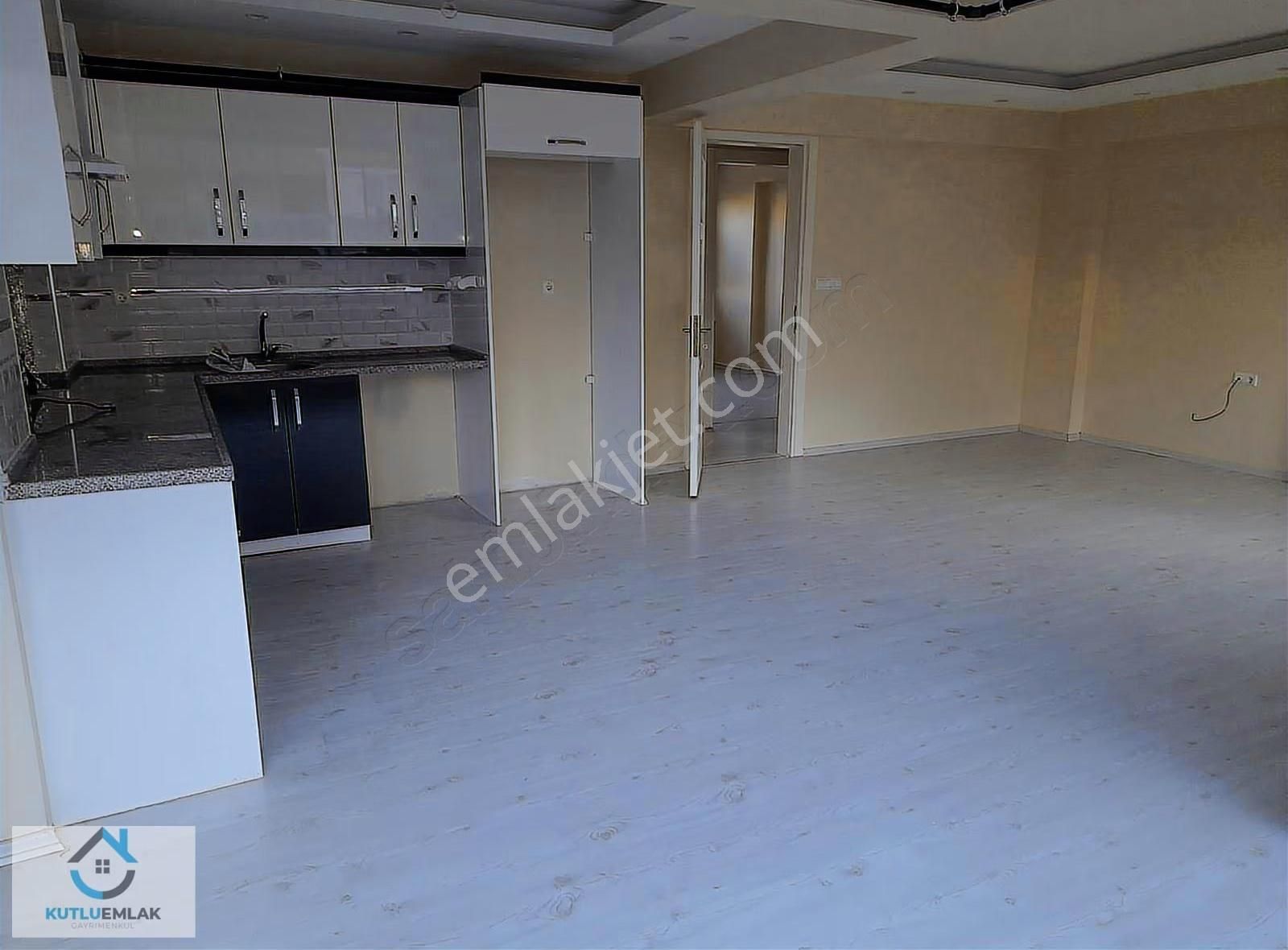 Yeşil Mah 2+1doğalgazlı Site İçinde Yeni Bina Asansörlü Kiralık - Görsel 9