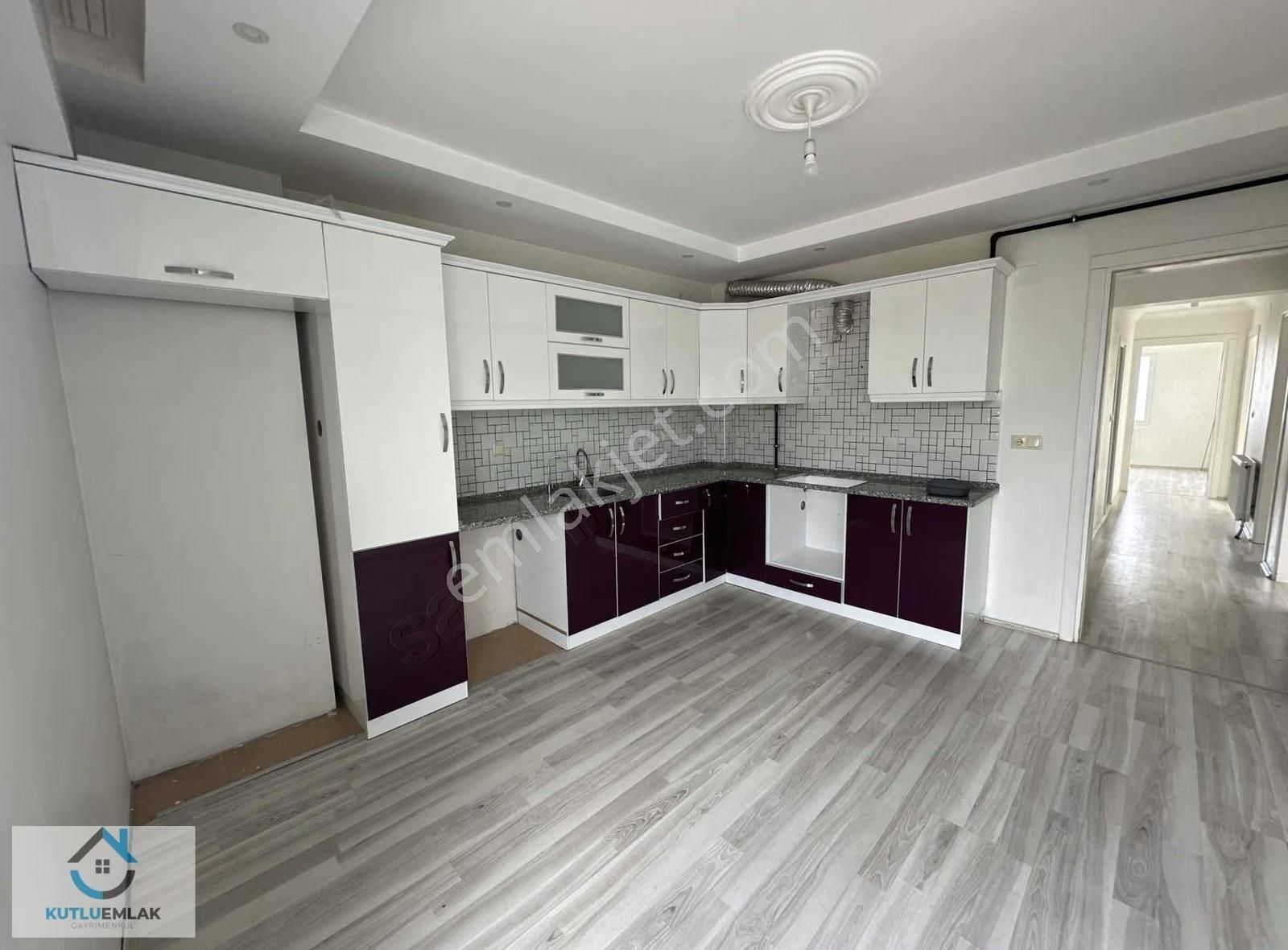 Nazıllı Yıldıztepe Mahallesı'nde Sıte İçinde 3 + 1 Ara Kat Daıre - Görsel 4