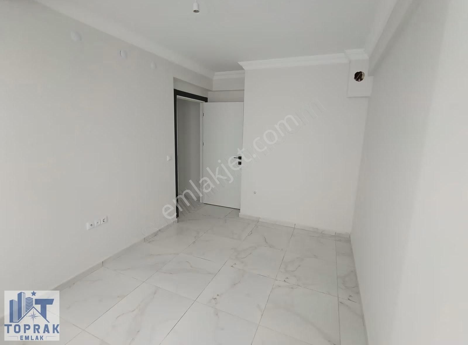 Toprak Emlak'tan Ayrı Mutfaklı,balkonlu 1+1 Sıfır Apart Daire - Görsel 4