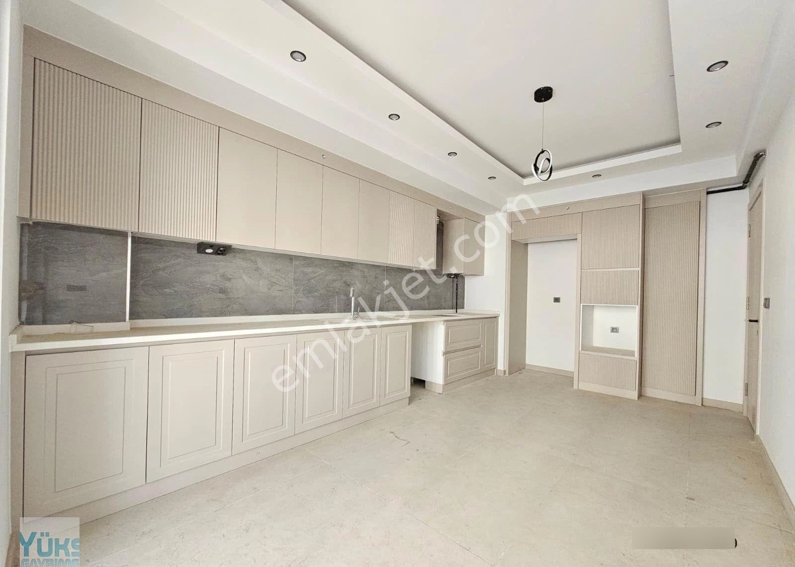 Denizli Şemikler Mahallesin De Naz Bayrak Ta 3+1 155 M2 Fırsat Fiyata Son Daire