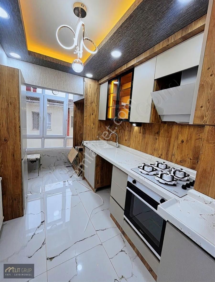 İstasyon Mahallesinde Ön Cepheli Full+full Yapılı Satılık Daire - Görsel 6