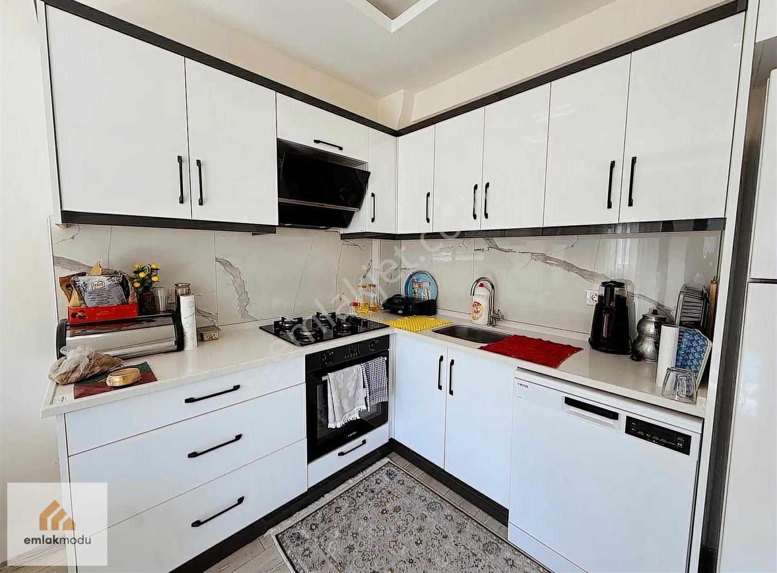 Fethiye De Asansörlü Binada Satılık 2+1 Ara Kat Daire - Görsel 4