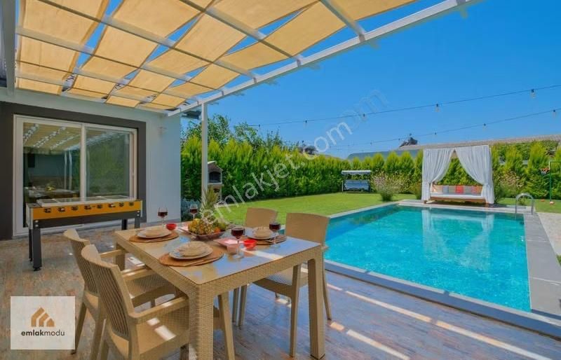 Fethiye Merkezi Lokasyonda 2+1 Eşyalı Müstakil Villa - Görsel 12
