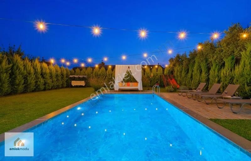 Fethiye Merkezi Lokasyonda 2+1 Eşyalı Müstakil Villa - Görsel 15