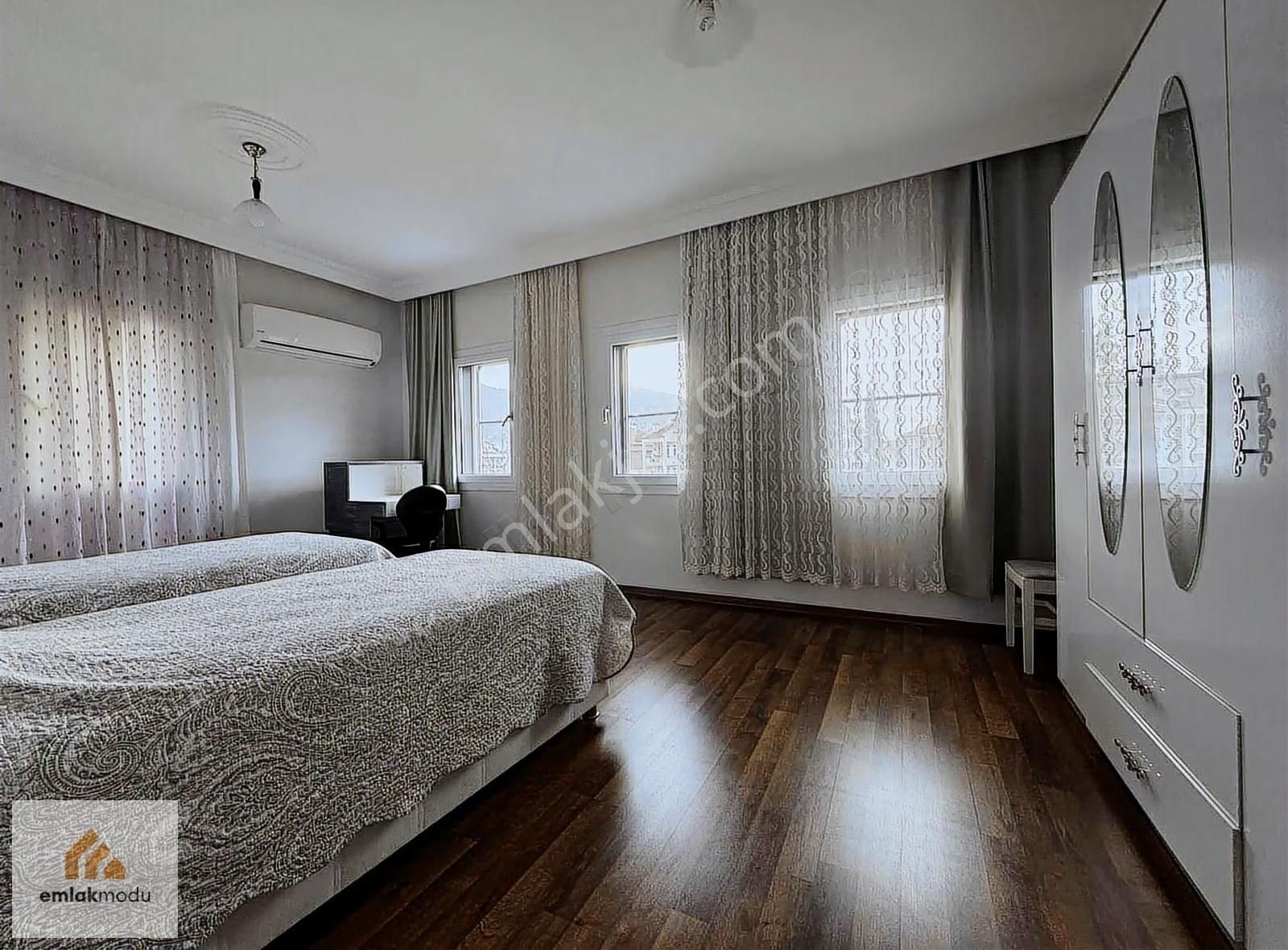 Emlakmodu'ndan Tuzla Mah.'de 3+1 Eşyalı Kiralık Daire - Görsel 12