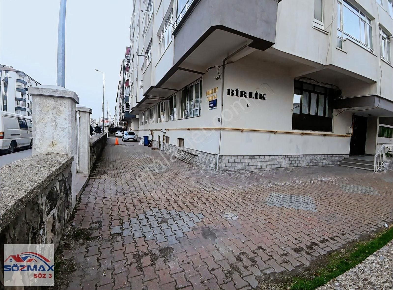 Mevlana'da Cadde Cepheli Satılık 3+1 Daire - Görsel 6