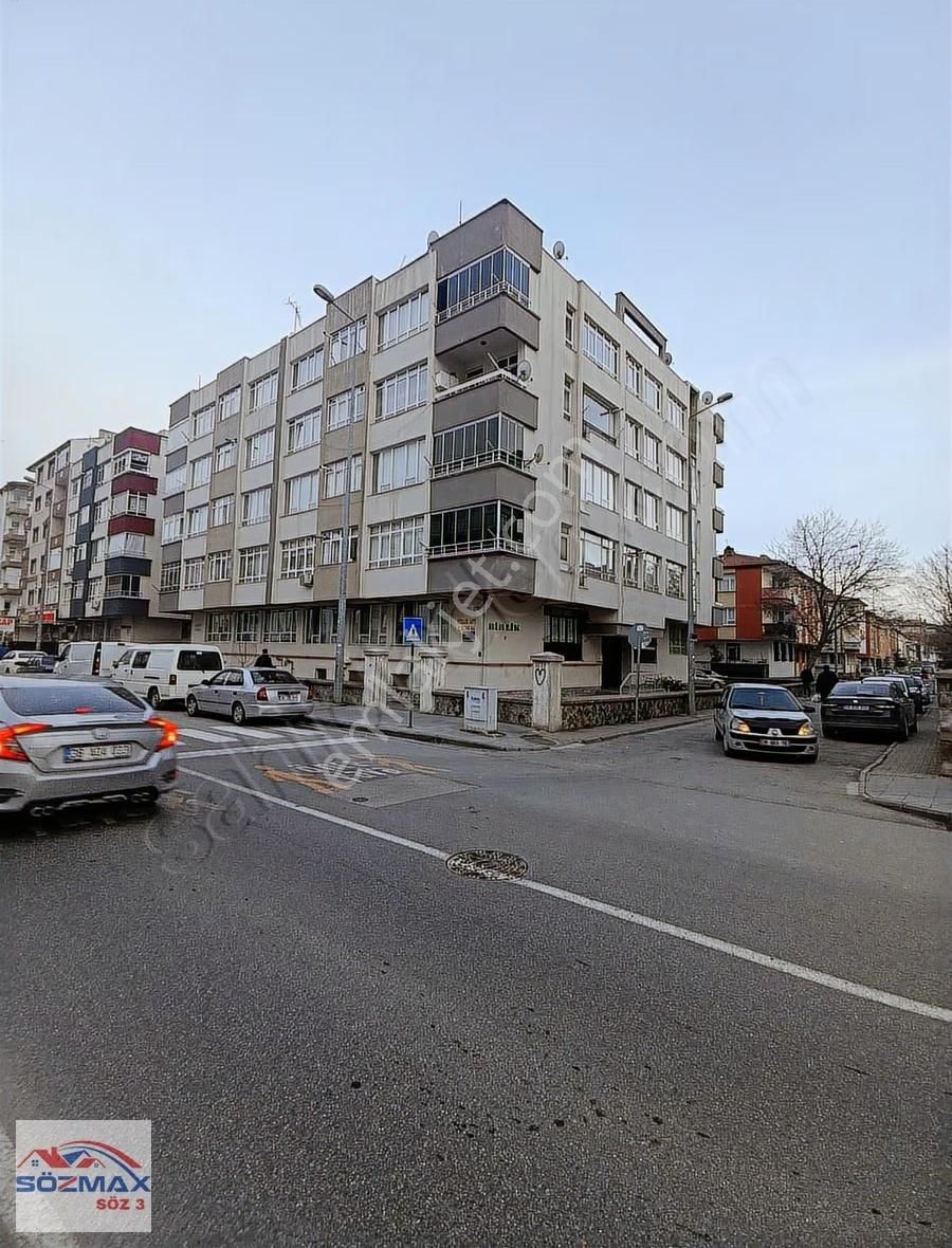 Mevlana'da Cadde Cepheli Satılık 3+1 Daire - Görsel 5