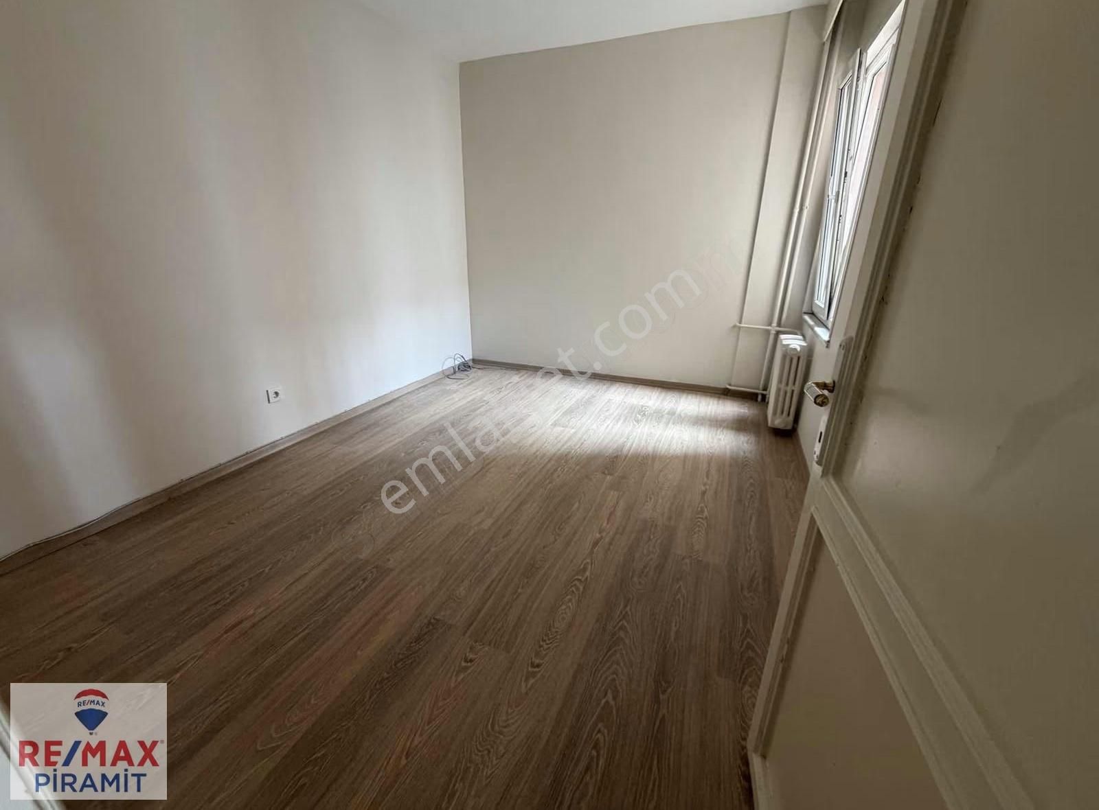 Acıbadem Marmara Sitesinde Fırsat 3+1 Kiralık Daire - Görsel 6