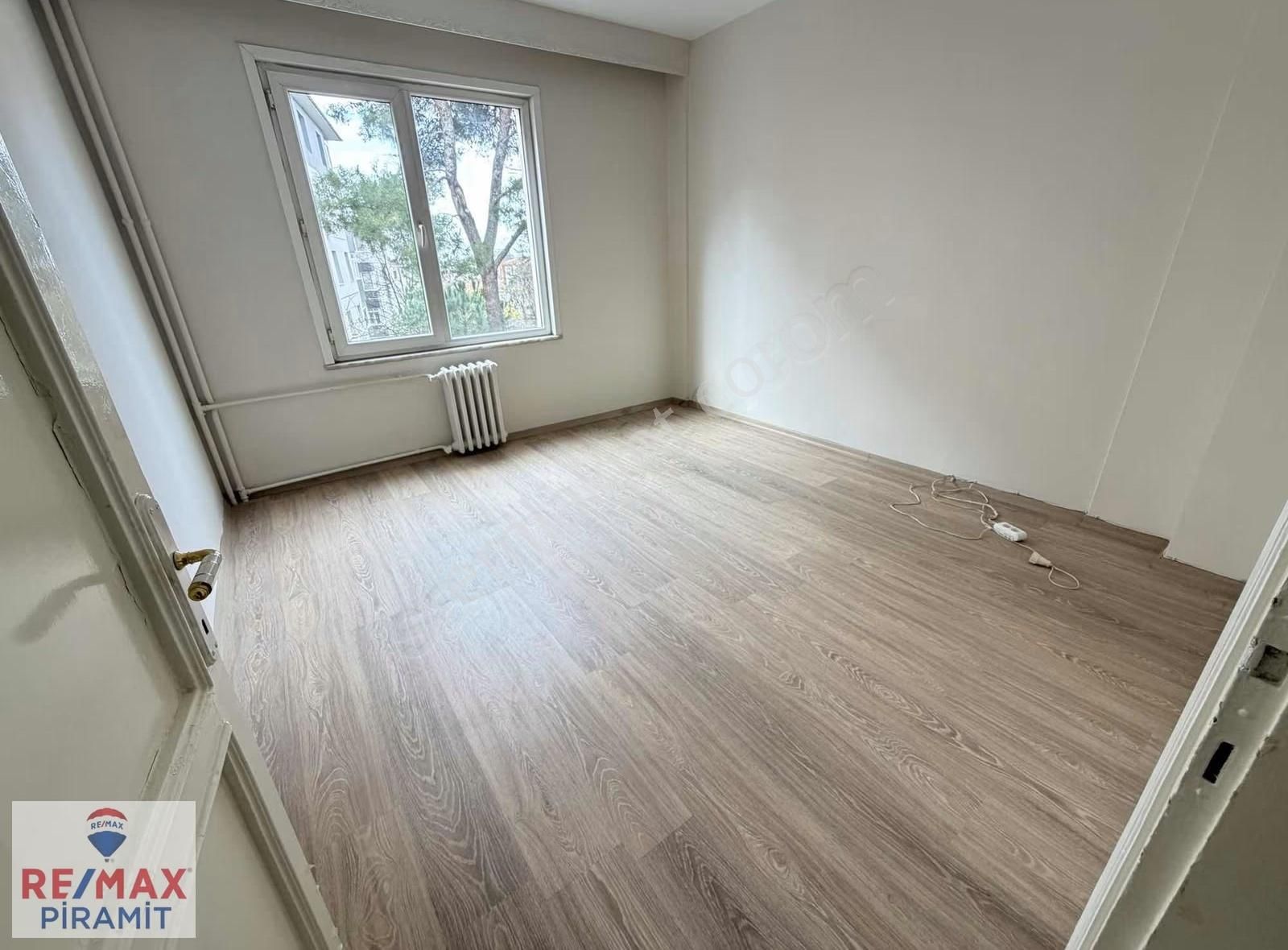 Acıbadem Marmara Sitesinde Fırsat 3+1 Kiralık Daire - Görsel 17