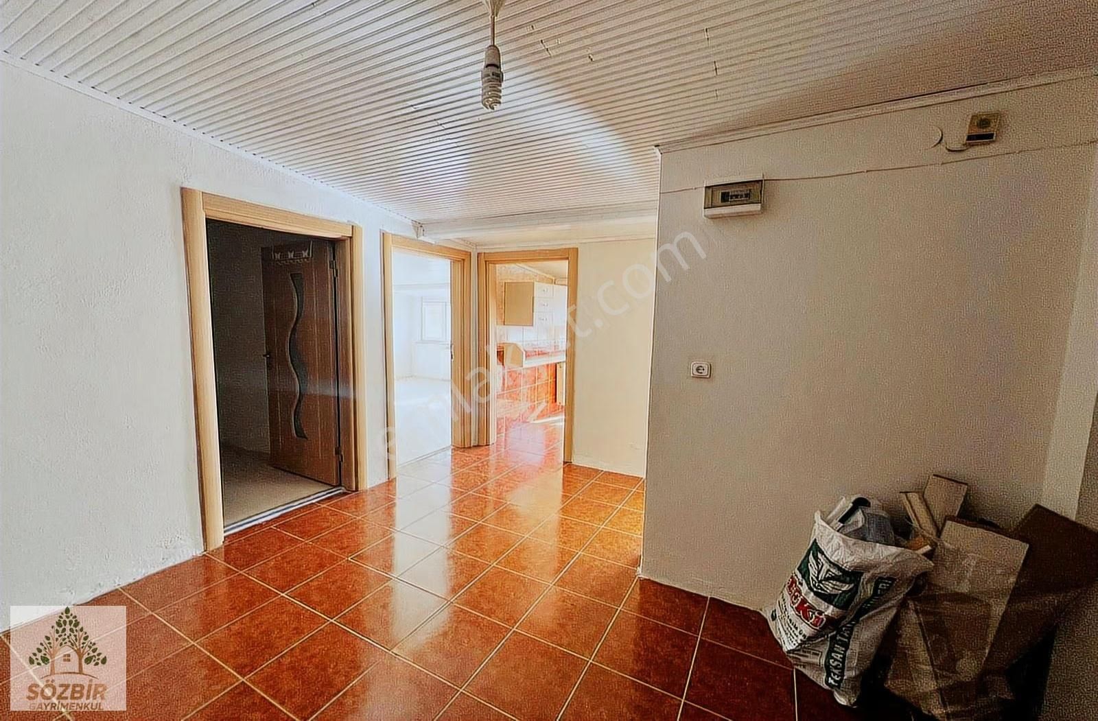 Sözbir'den Turgut Özal Mah 2+1 'metrobüs' Dibi Kiralık Ara Kat - Görsel 10