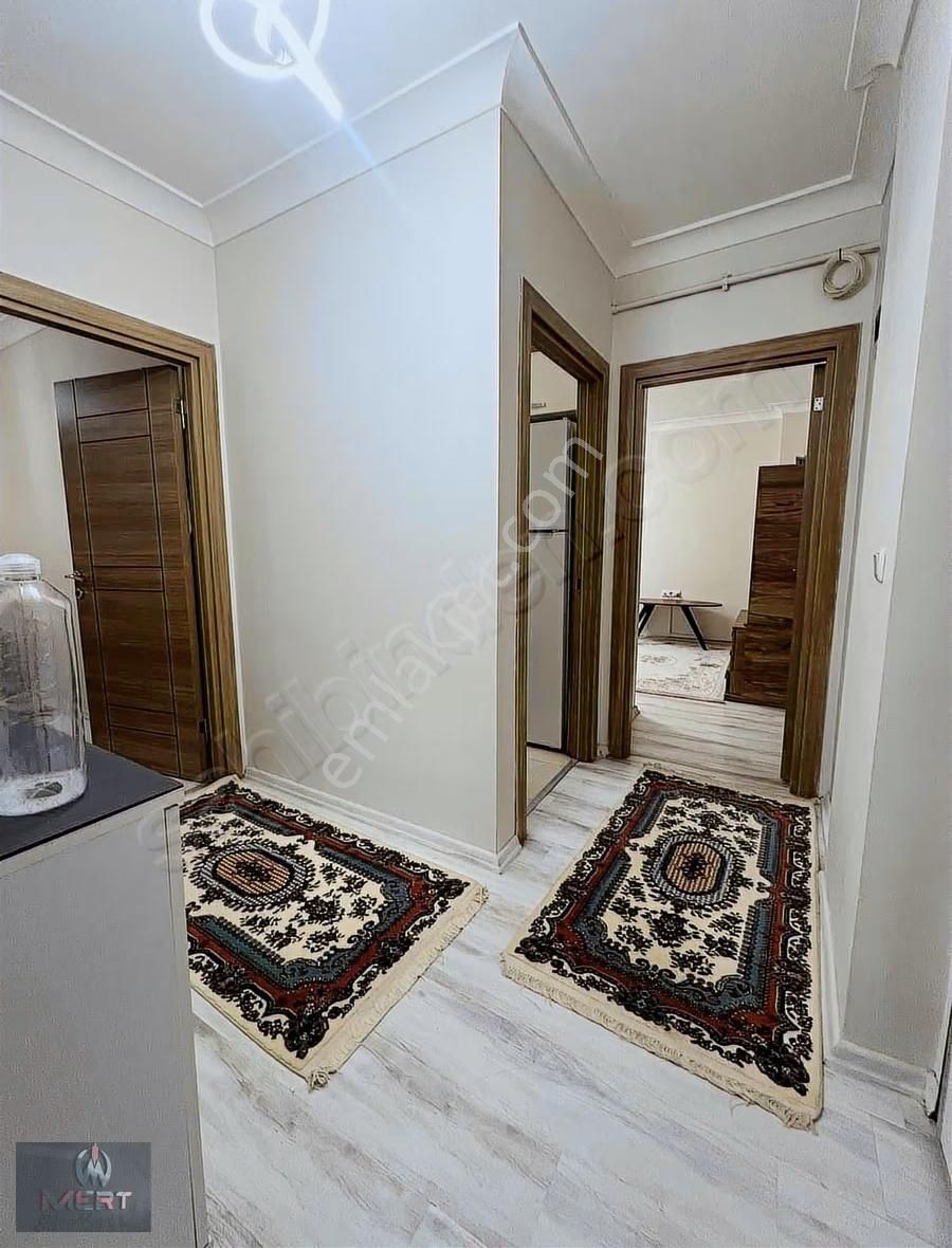 Metroya 2 Dk 2+1 Güney Cephe Asansörlü Balkonlu İskanlı Ara Kat - Görsel 10