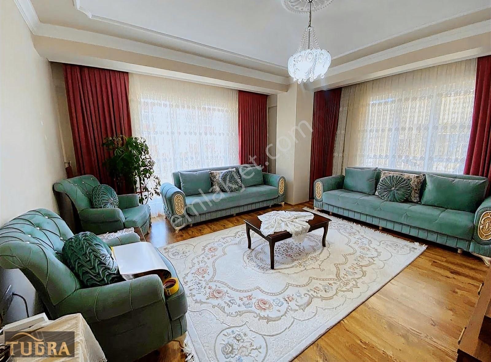 Tuğradan Kıvanç'ta İskanlı 3+1 Arakat Satılık Daire