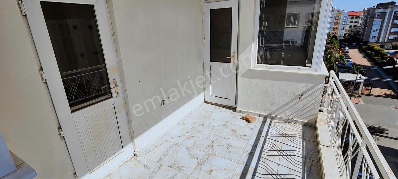 Güzeloba Ortaokulu Arkası Sitede Asansörlü 3+1ayri Mutfak 29000 - Görsel 6