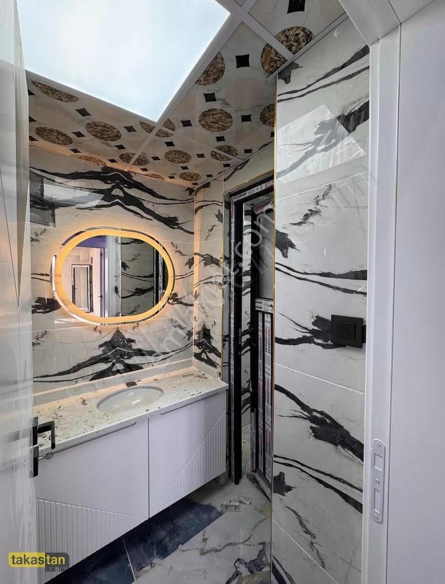 Belkız'da Merkezi Konumda Satılık 3+1 Sıfır Daire - Görsel 16