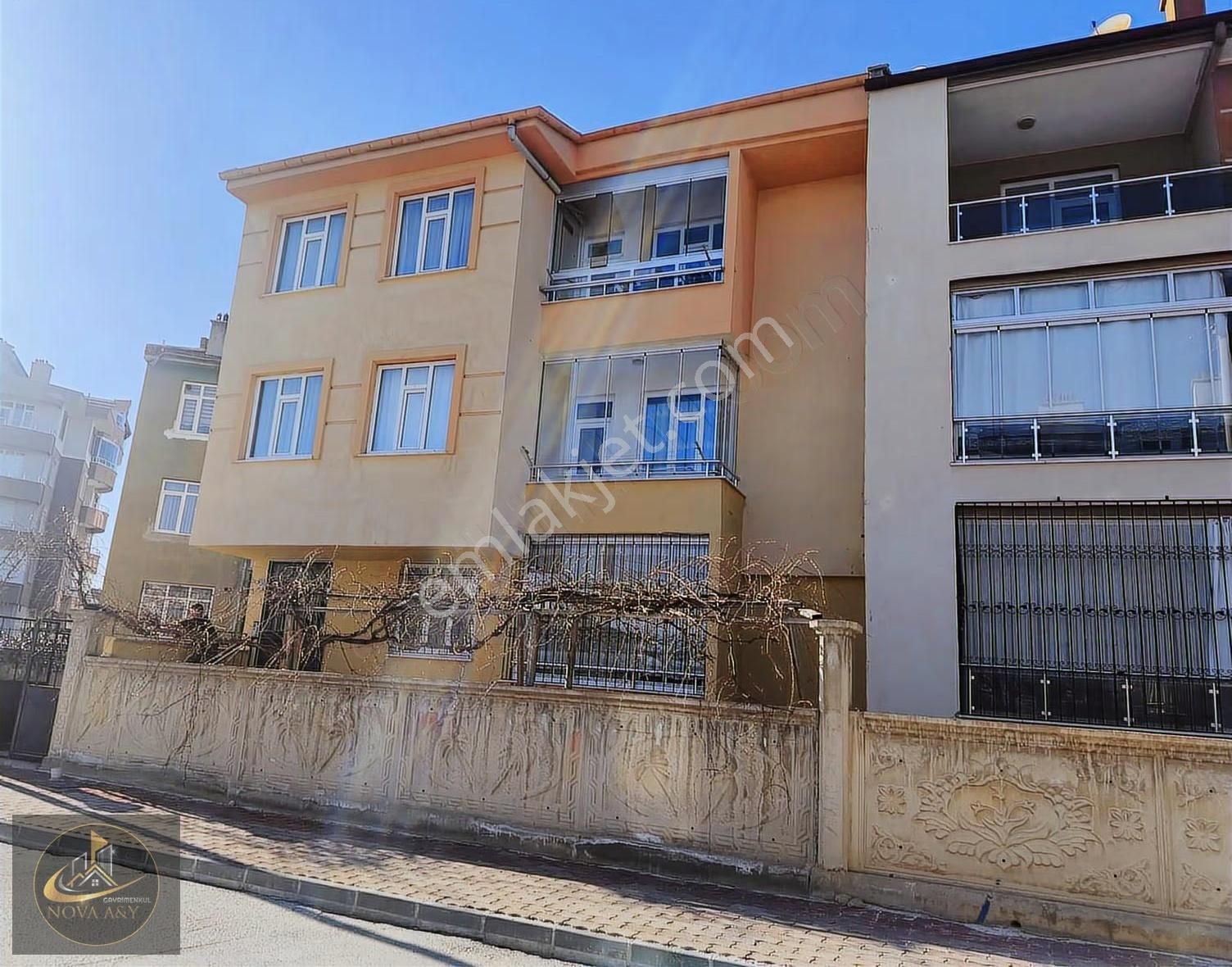 Hüsamettin Çelebi Mah. 2.kat Geniş, Güneş Alan Satılık 2+1 Daire - Görsel 11