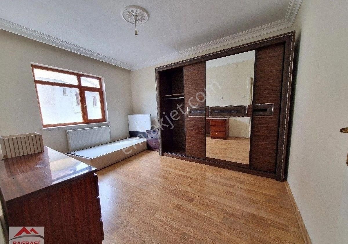 Kardeşler'de 2+1 Yüksek Giriş (altta Dairevar) 2-balkonlu Yapılı - Görsel 28