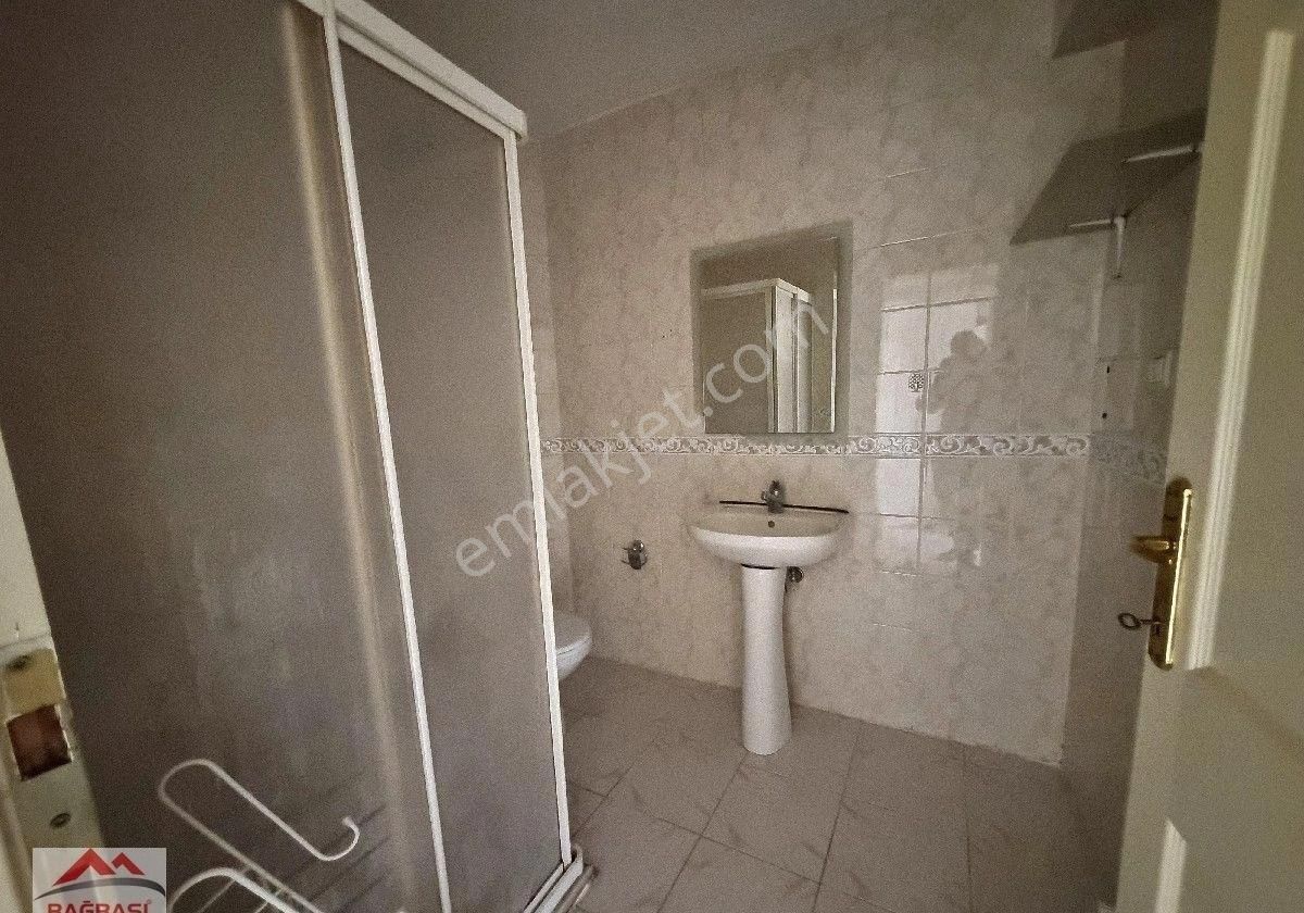 Kardeşler'de 2+1 Yüksek Giriş (altta Dairevar) 2-balkonlu Yapılı - Görsel 12