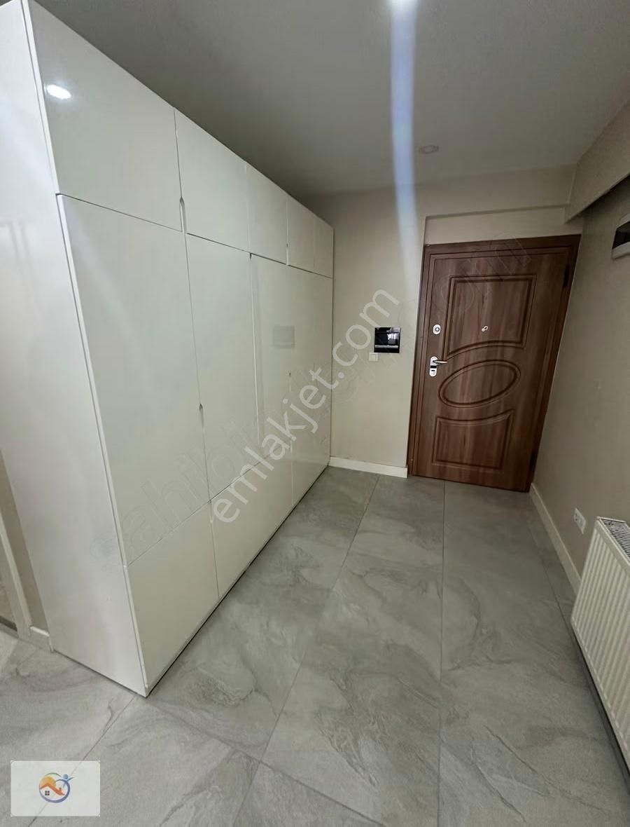 Prestij Evleri Sitesinde Kısmi Eşyalı Kiralık 3+1 Daire - Görsel 15