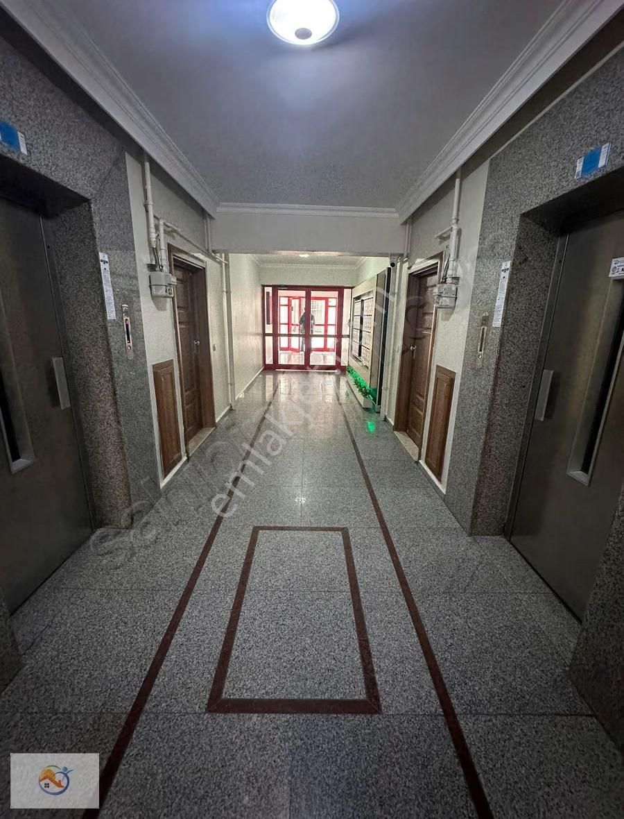 Prestij Evleri Sitesinde Kısmi Eşyalı Kiralık 3+1 Daire - Görsel 14