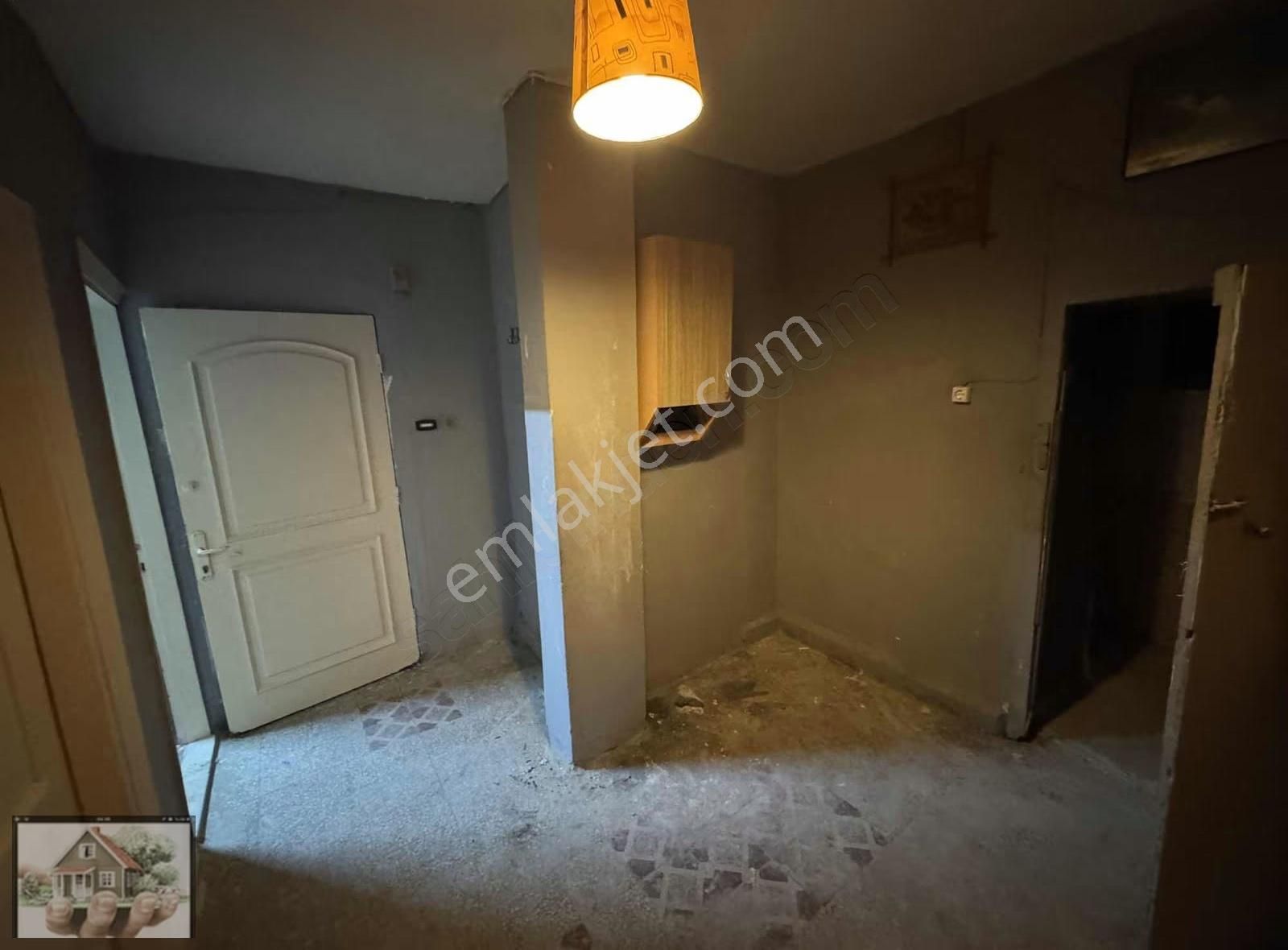 Eğitim Mah'de 1+1 Kömür Sobalı Daire - Görsel 3