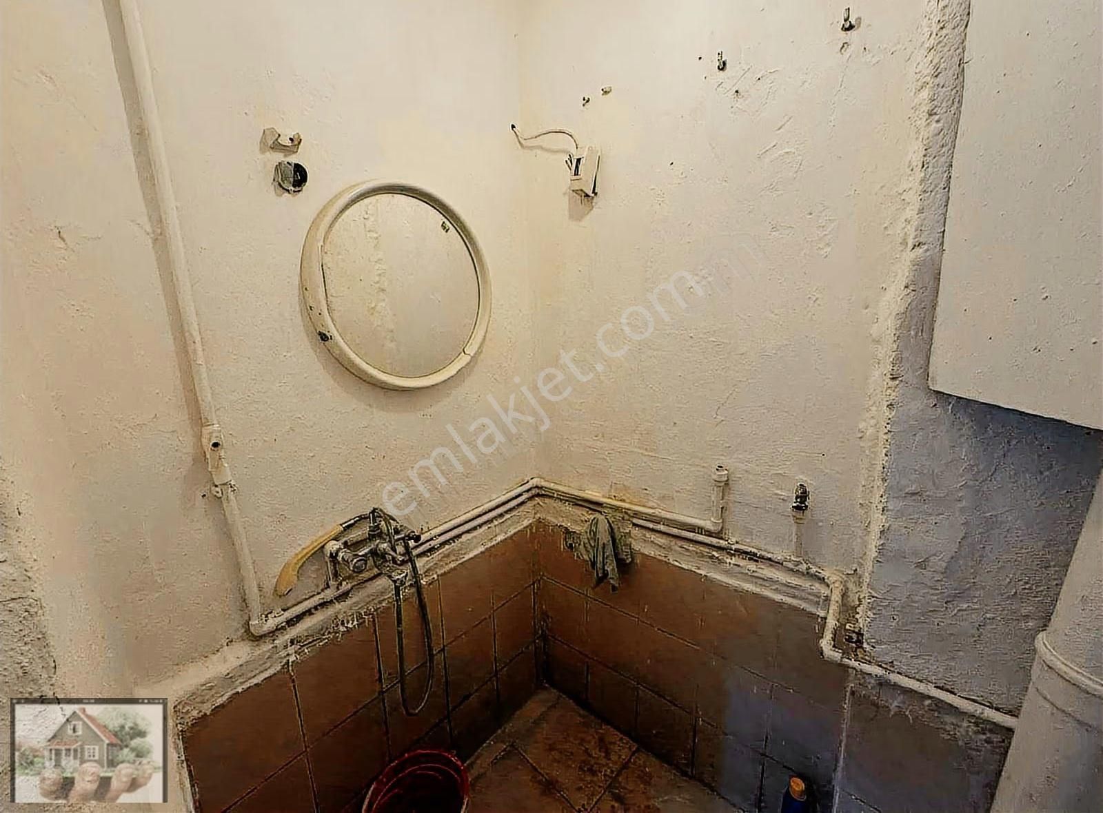 Eğitim Mah'de 1+1 Kömür Sobalı Daire - Görsel 7