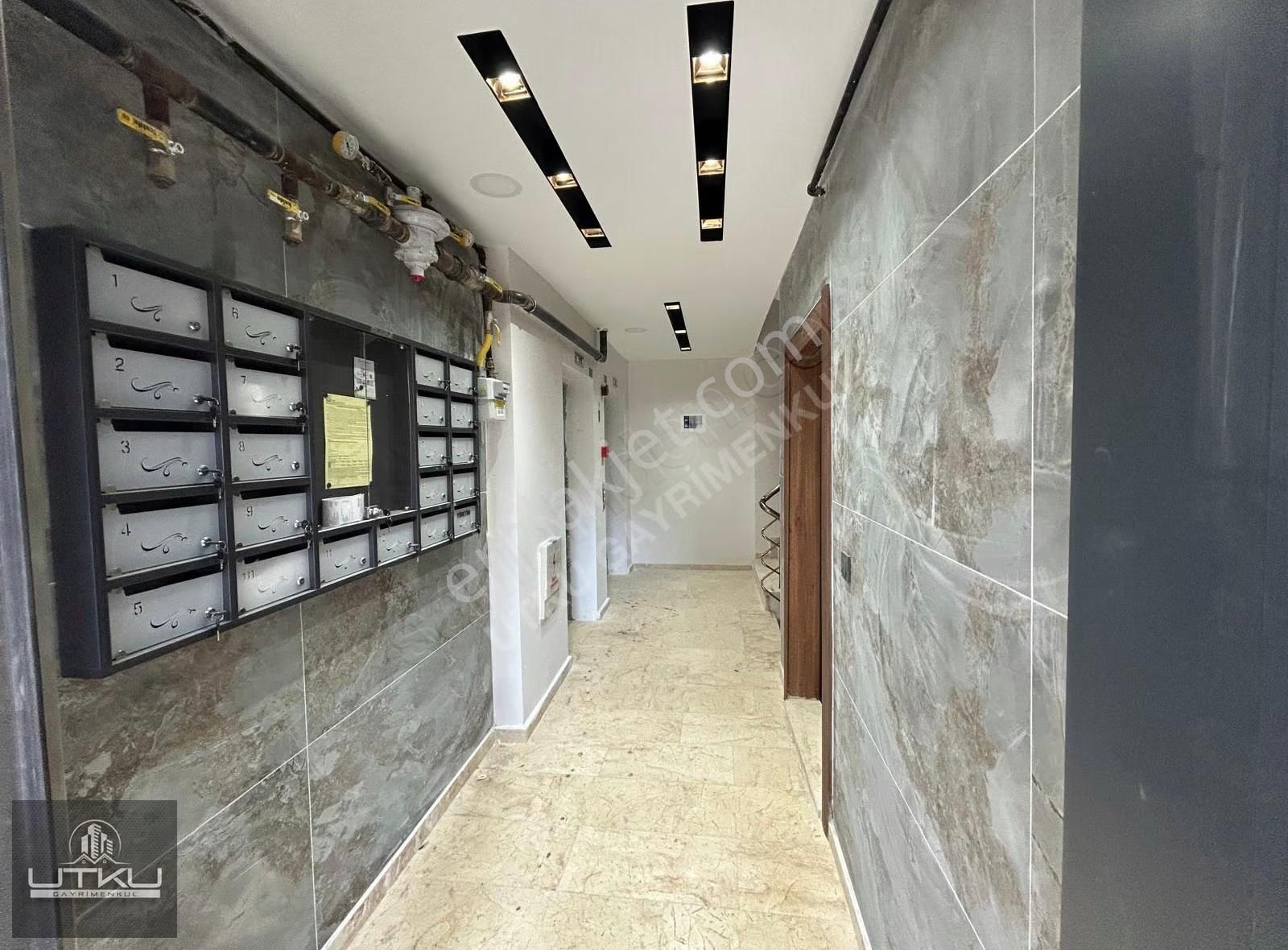 Utkudan Bostancıda Balkonlu Ebeveynli Sıfır Binada Satılık 3+1 - Görsel 3