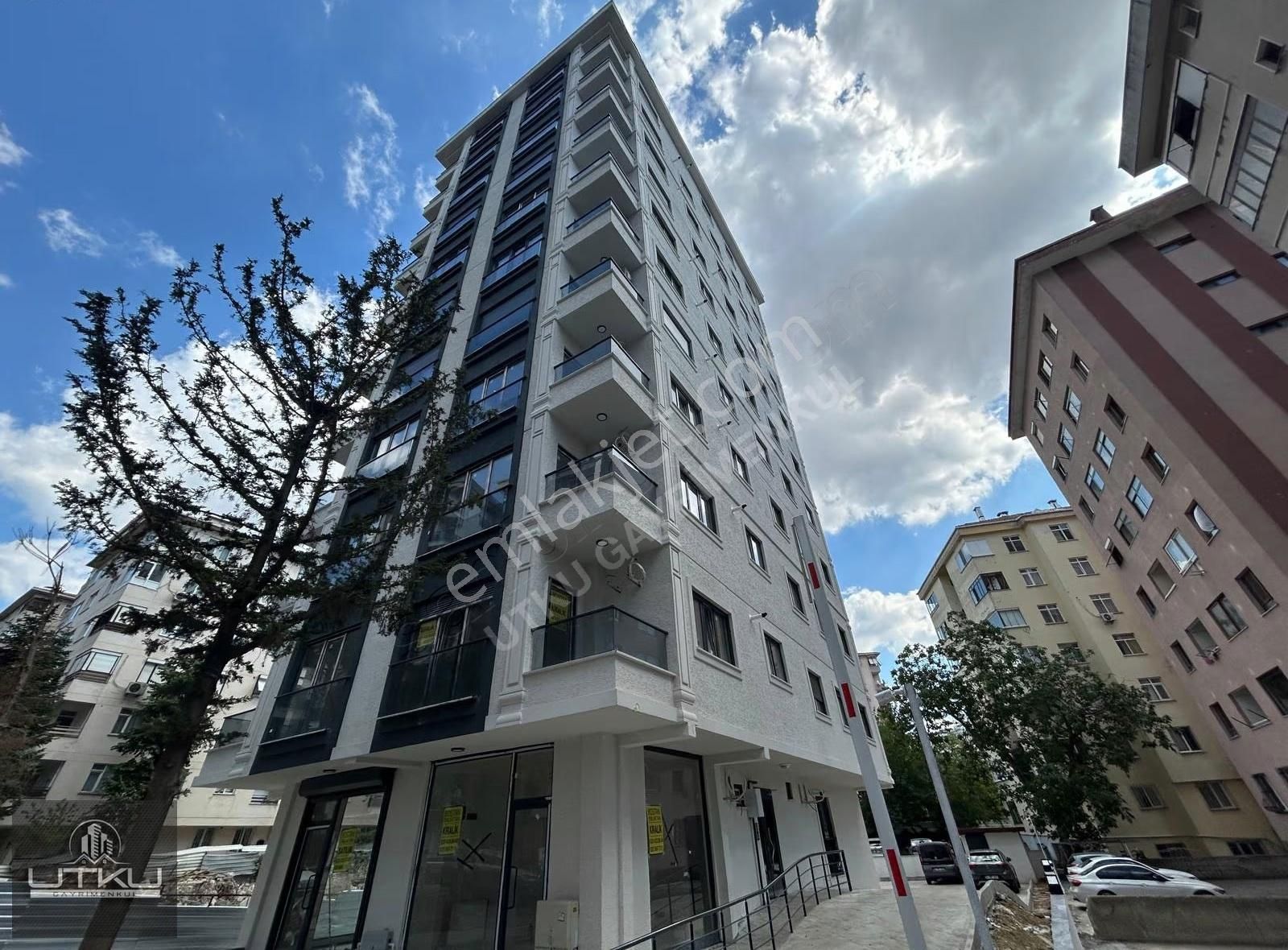 Utkudan Bostancıda Balkonlu Ebeveynli Sıfır Binada Satılık 3+1 - Görsel 12