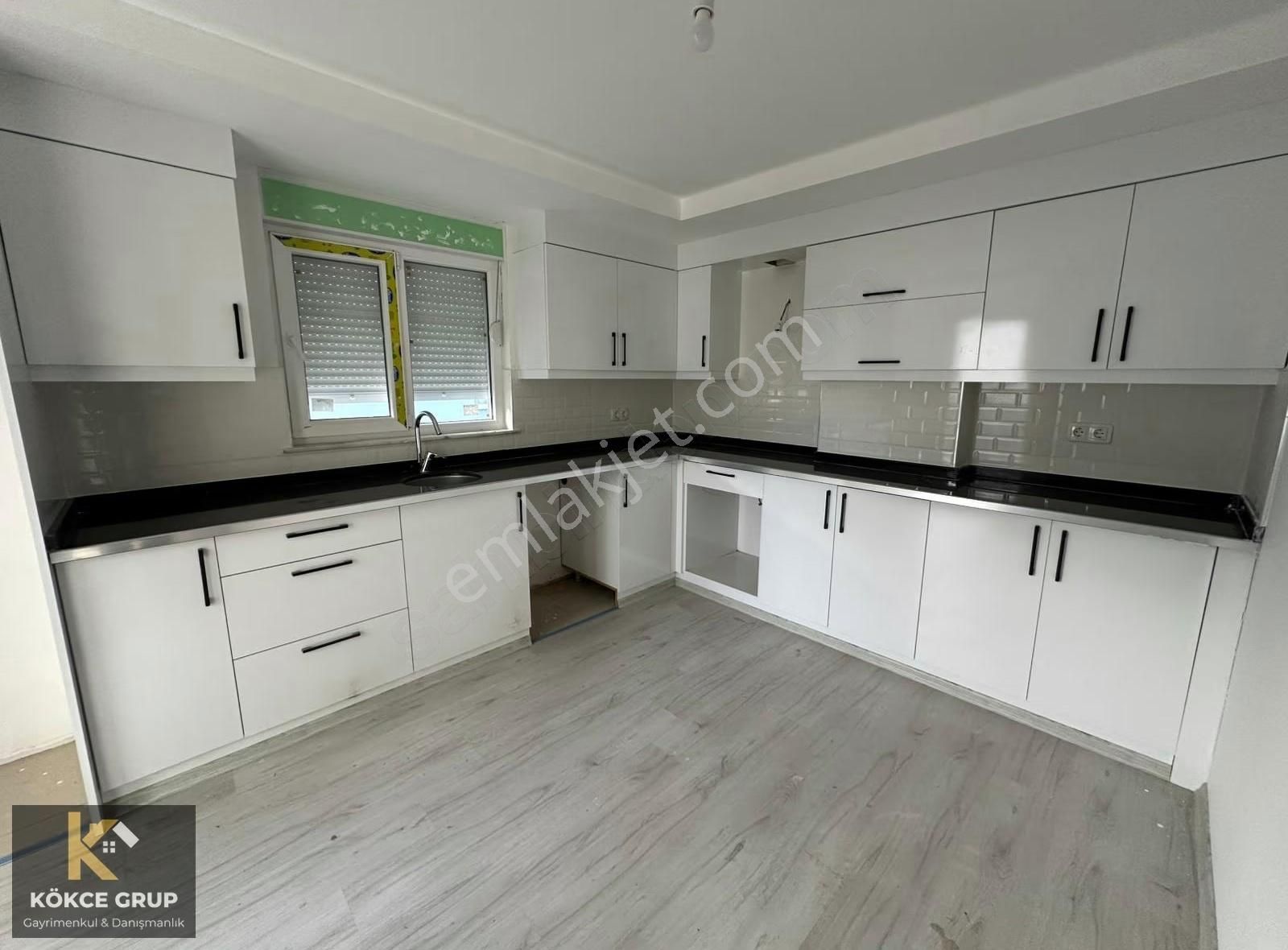 Kökce'den 2+1 Ebeveyn Banyolu Alaturkalı Ayrı Mutfaklı 95 M2