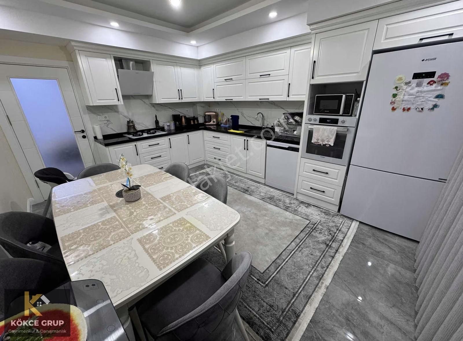 Kökce'den Komple Sıfır Tadilatlı Geniş Asansörlü 3+1 Daire