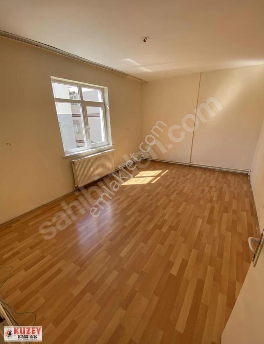 Kuzey Emlak'tan Metroya Yakın 3+1 Ara Kat Asansörlü & Otoparklı - Görsel 14