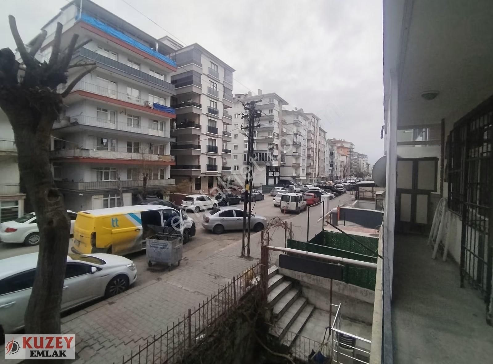 Kuzey Emlak'tan Metroya Yakın 1. Katta Ön Cephe Satılık Daire - Görsel 14