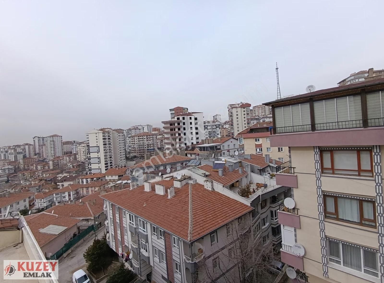 Kuzey Emlak'tan Ergenekon'da 1. Katta Masrafsız Manzaralı 3+1 - Görsel 11