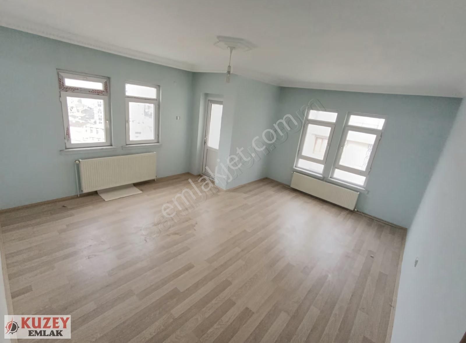 Kuzey Emlak'tan Ergenekon'da 1. Katta Masrafsız Manzaralı 3+1 - Görsel 21