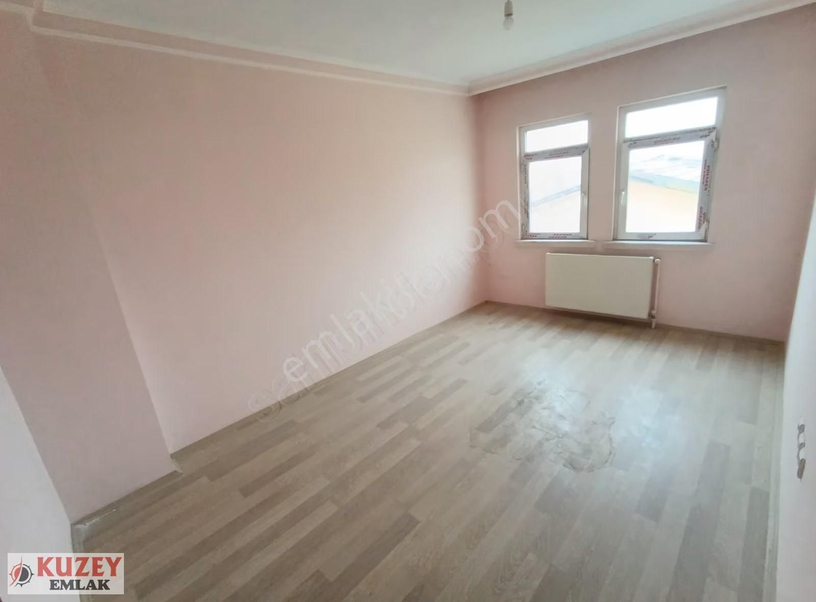 Kuzey Emlak'tan Ergenekon'da 1. Katta Masrafsız Manzaralı 3+1 - Görsel 15