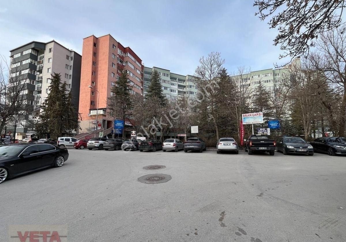 Oran’da Kiralık Konut 2+1 Net 74 M2, Göl Ve Orman Manzaralı