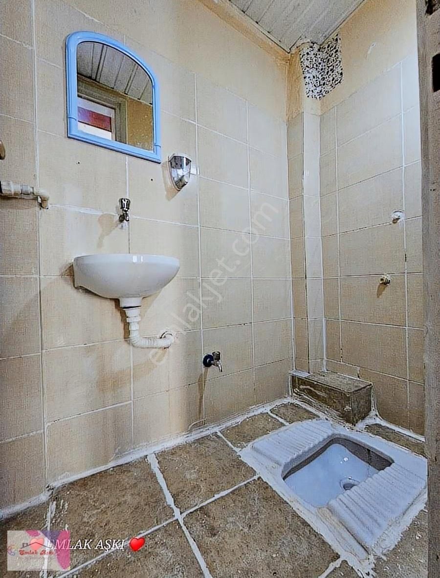 Emlak Aşkı Güvencesiyle Şehrin Merkezinde Acil Satılık - Görsel 20